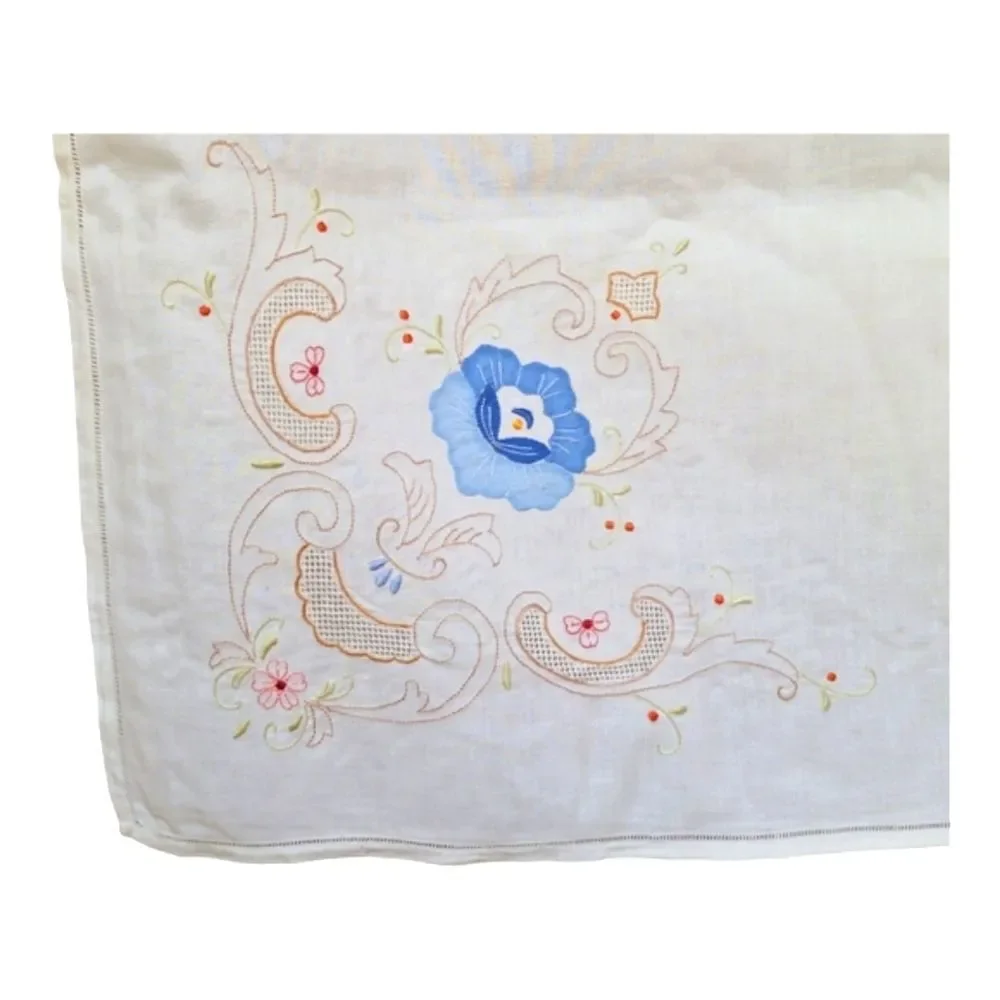 Irish table linen Set 8 Napkins 72 x 90 Tablecloth Embroidered Handmade Floral